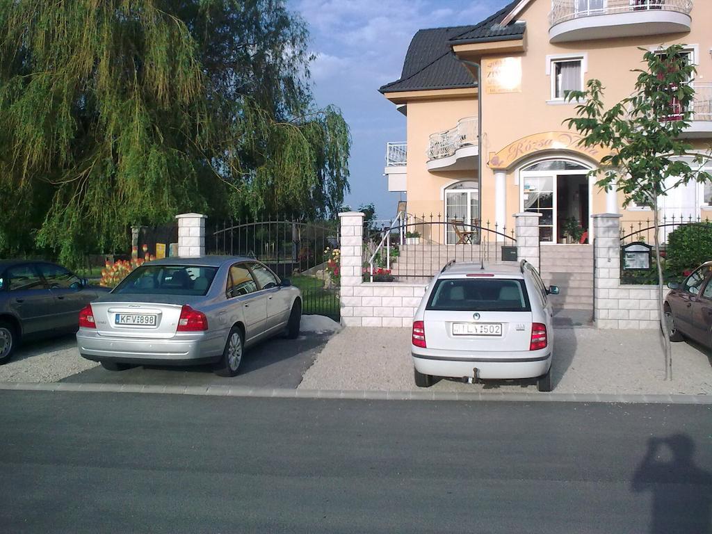 Rozsa Villa Balatonfured Exterior photo